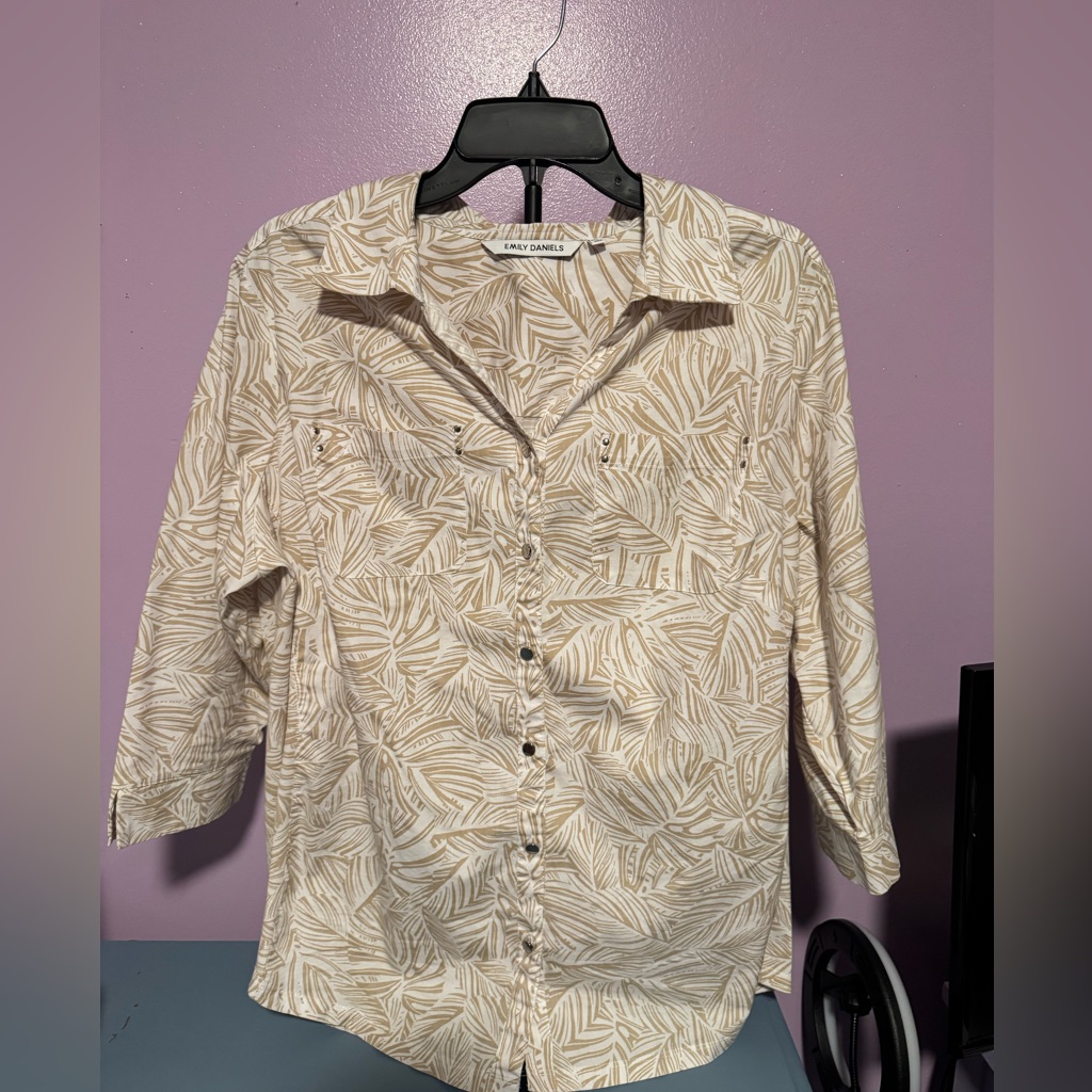 Leaf Patterned Cream Button-Down Shirt